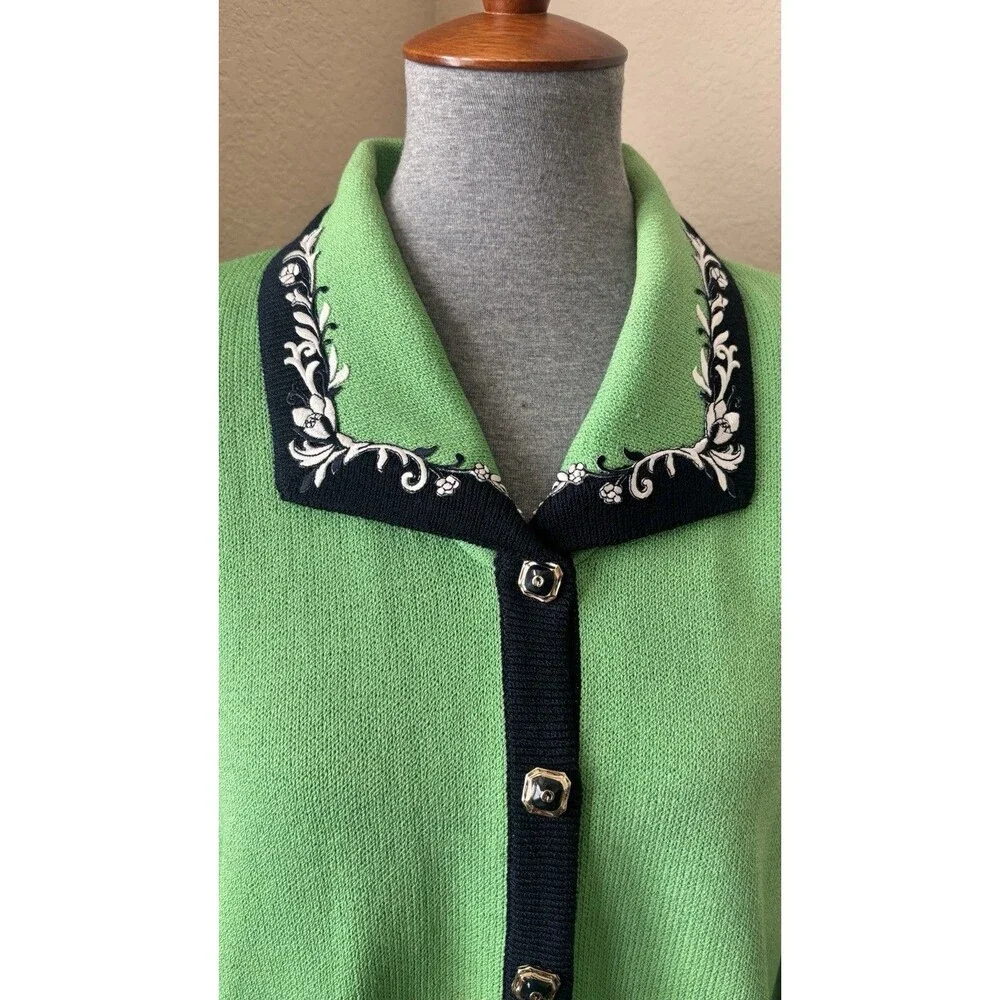 St. John Collection by Marie Gray Size 14/16 Green Navy Floral Trimmed Knit Suit - Picture 2 of 13